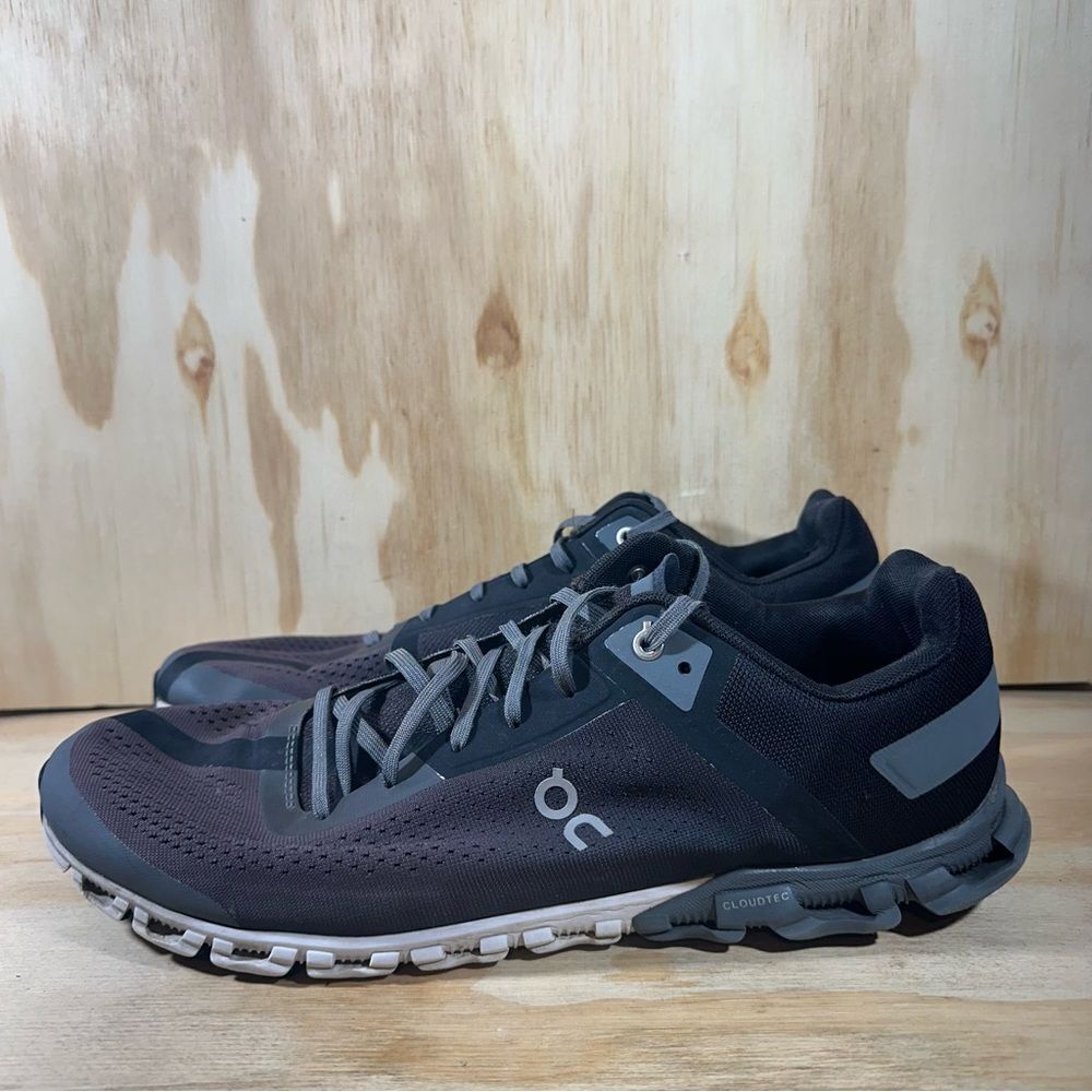 On Running Charcoal and Black Athletic Shoes Men’s Size 12.5